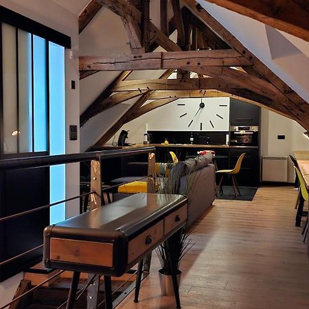 Apparthotel Loft Martigne-Ferchaud Bagian luar foto