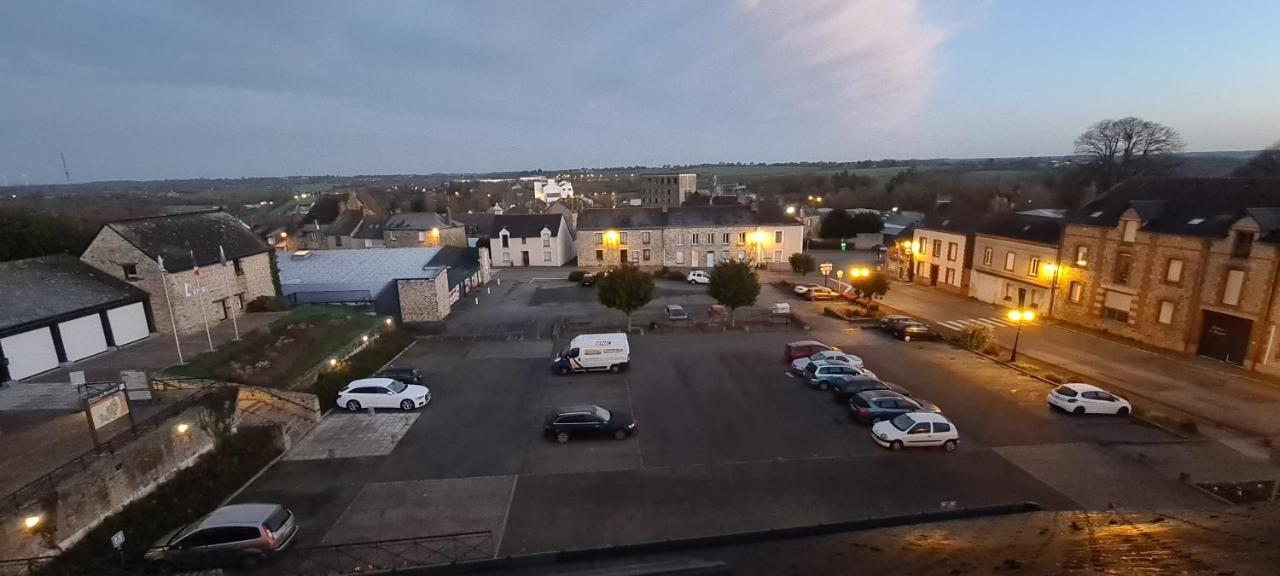 Apparthotel Loft Martigne-Ferchaud Bagian luar foto