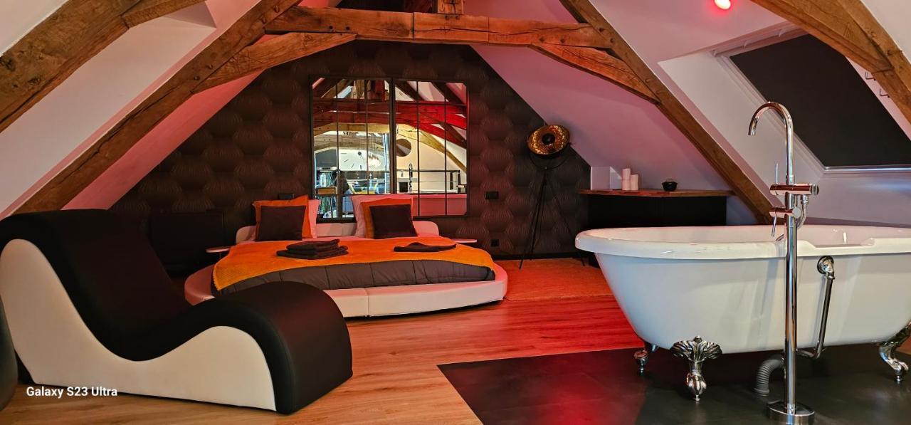 Apparthotel Loft Martigne-Ferchaud Bagian luar foto